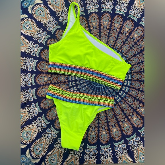 Neon Green Yellow One Shoulder Bikini - Picture 3 of 7